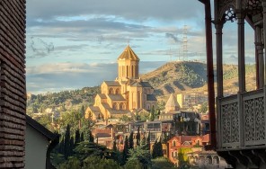 🌟 Прогулка по старому Тбилиси — площадь Свободы, Сололаки и водопад